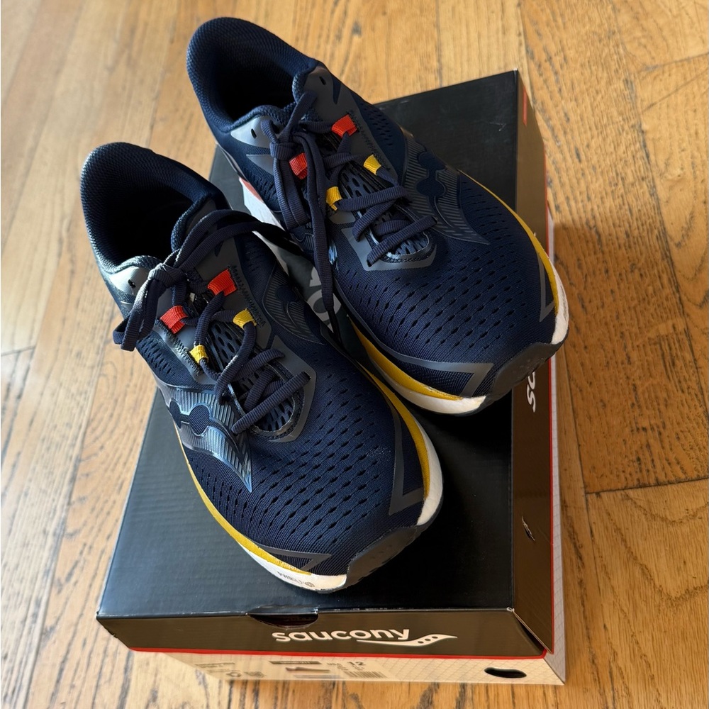 Saucony Endorphin Speed 4 M12 Running Shoes NWT